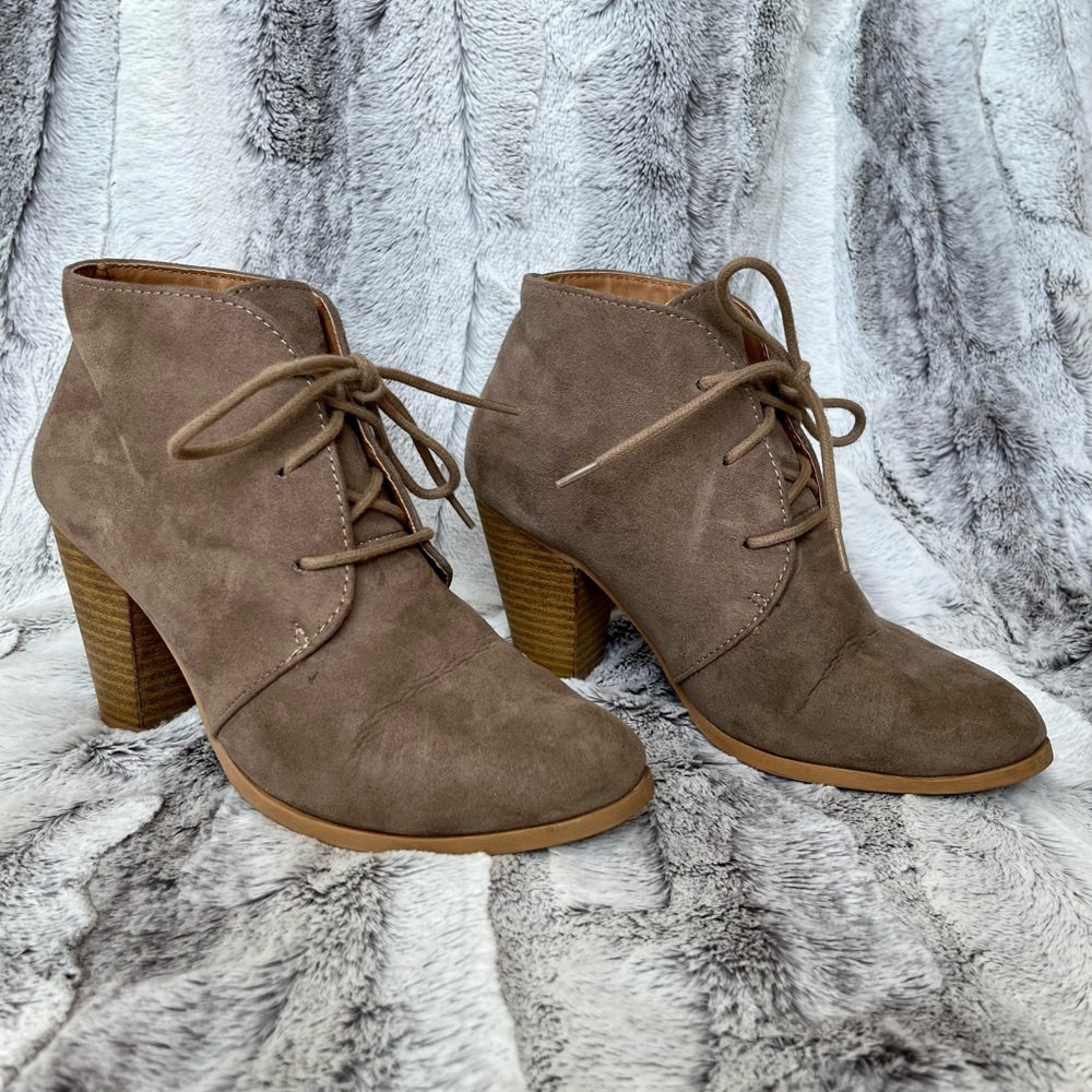 !!SOLD!! Charlotte Russe Gray Booties